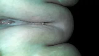 La jeune brune lubrique Anita Bellini devient folle avec une vieille bite vieille dogging dure