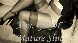 Salope rousse aux gros seins baisée durement par sa chatte rose porno de vieille mamie