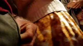 Les vidéos x vieille jolies filles brunes deviennent folles et aiment baiser en levrette avec un ami fort