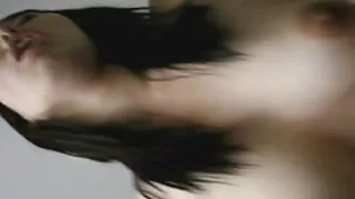 La jolie Adriana Chechik suce la bite de Johnny Castle sexe vieille mature comme une pro