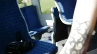Une salope blonde trop pâle sans presque aucun titre se fait baiser video porno vieille correctement